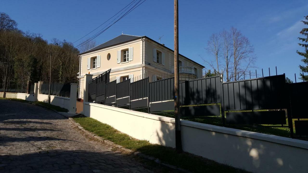La Source De Bougival Lägenhet Exteriör bild